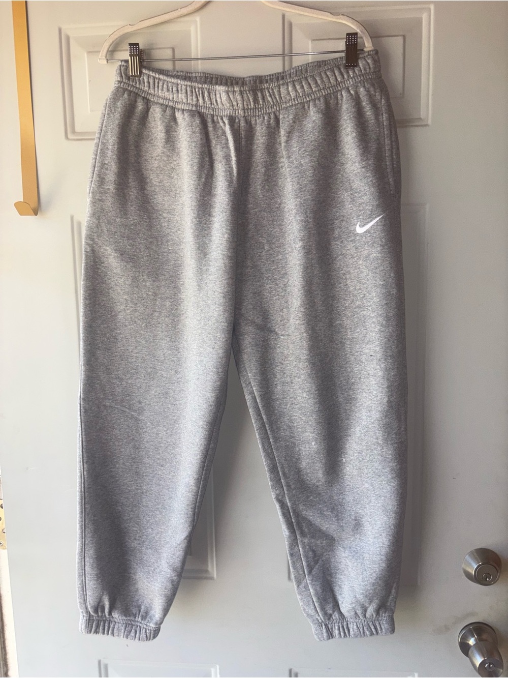 Nike gray sweatpants joggers size L
